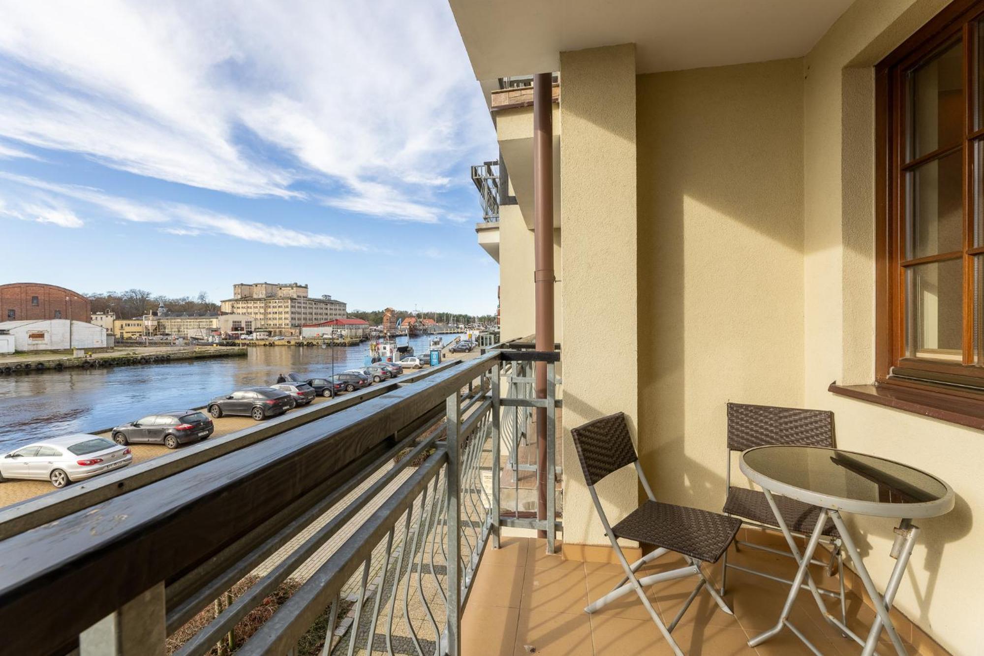 Apartamenty Baltyckie - Bulwar Portowy - Widok Na Port, Centrum, Najlepsza Lokalizacja W Ustce Ustka Exterior photo