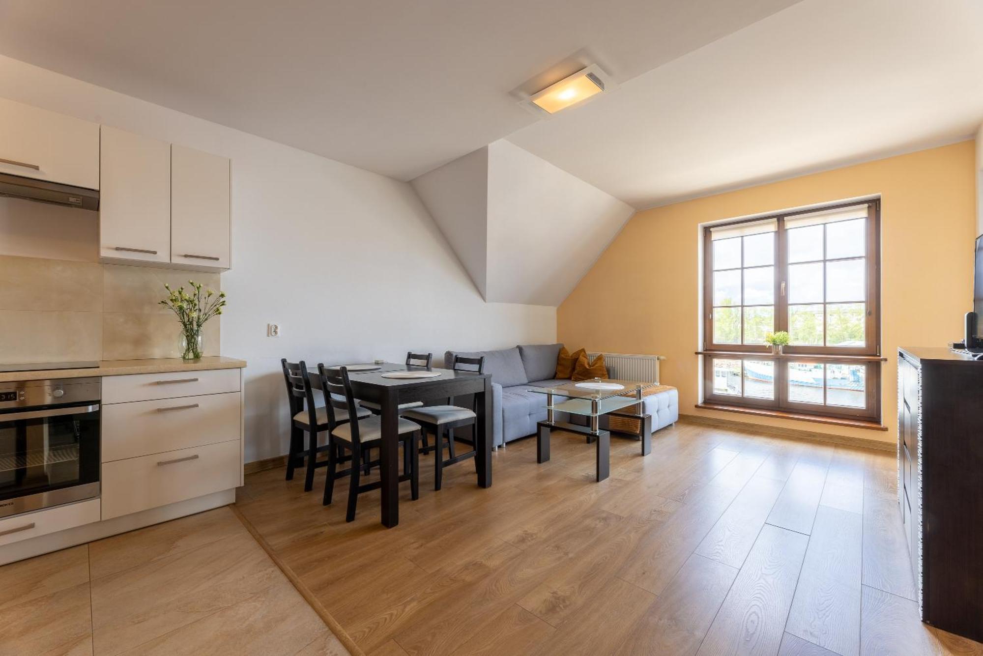Apartamenty Baltyckie - Bulwar Portowy - Widok Na Port, Centrum, Najlepsza Lokalizacja W Ustce Ustka Exterior photo